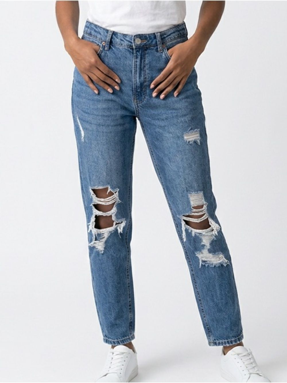 WILD FABLE | High-Rise Distressed Mom Jeans Women’s Size 10